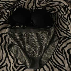 Auden Black and Gray Bra Set